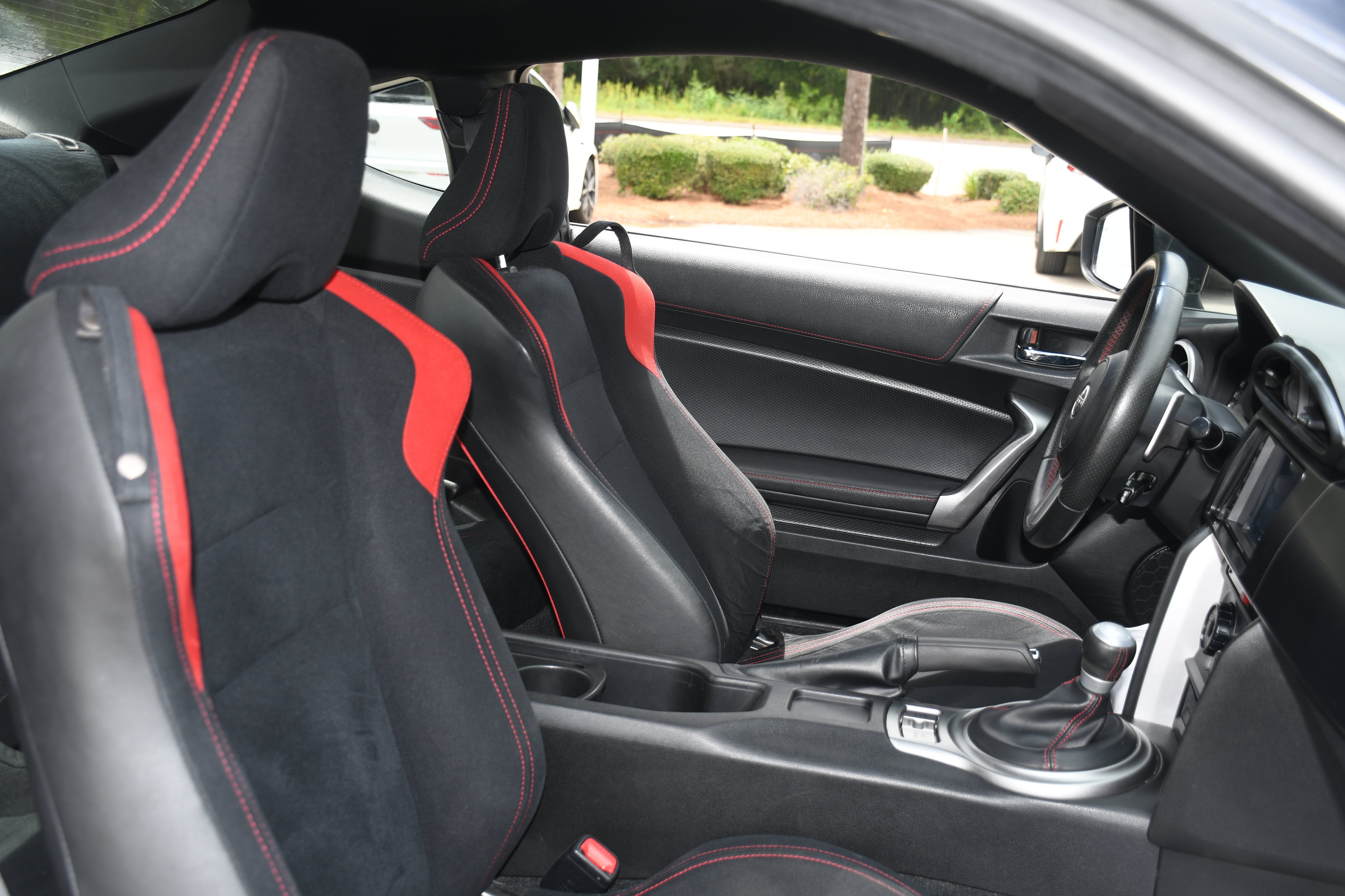 Used 2013 Gray Scion Base image 20