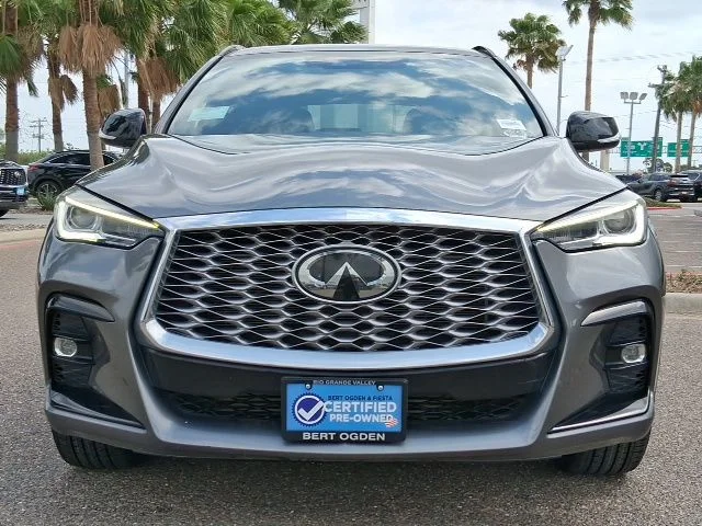 Used 2023 Gray INFINITI LUXE image 2