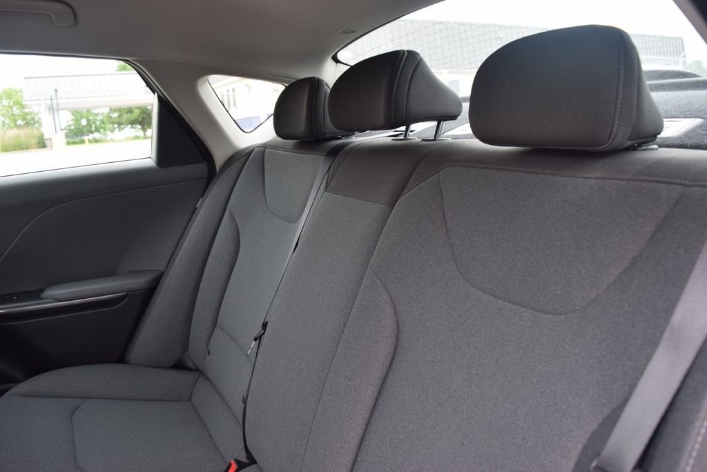 2025 Kia K4 LXS - Photo 14