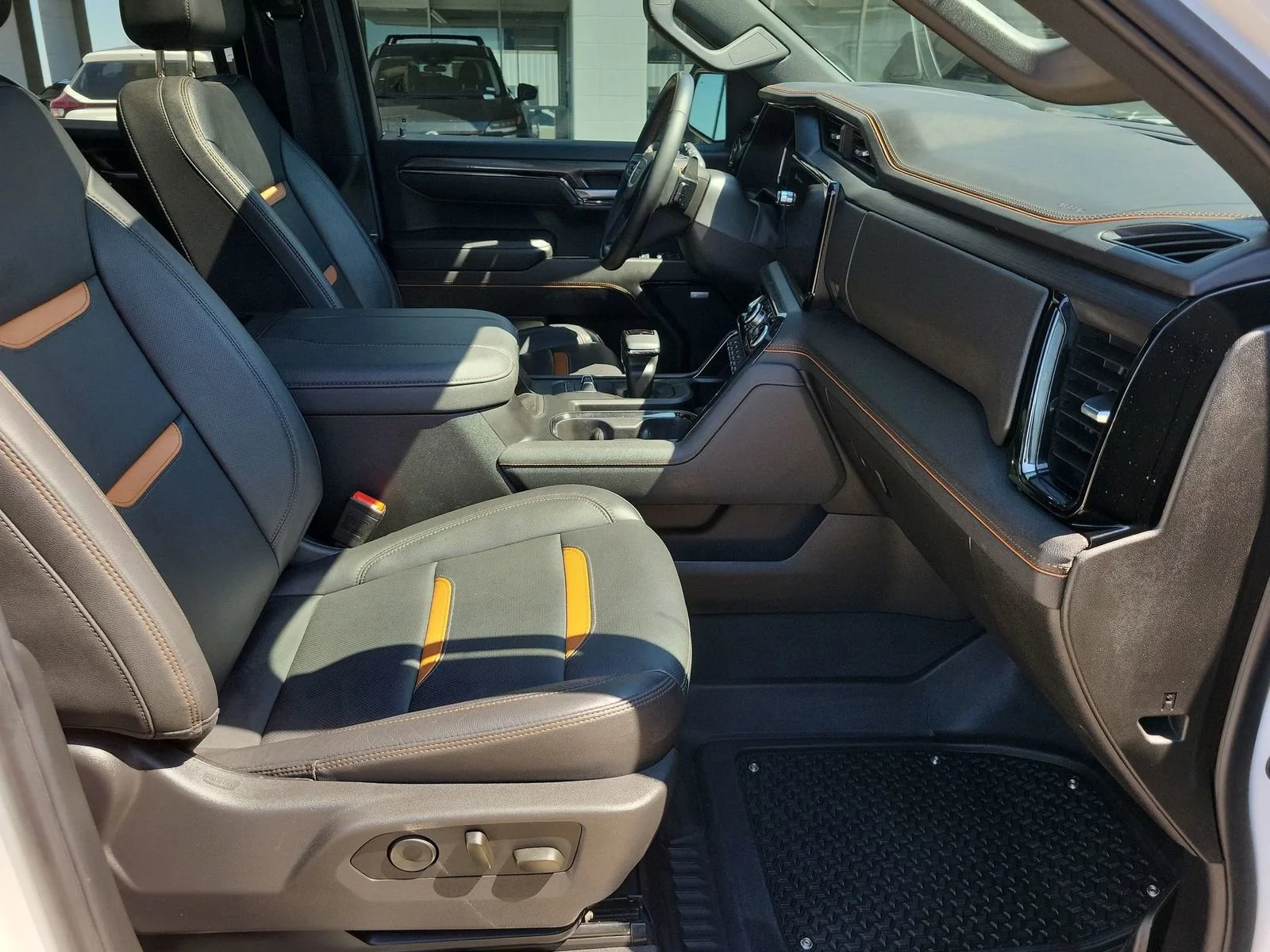 2025 GMC Sierra 1500 AT4 - Photo 29
