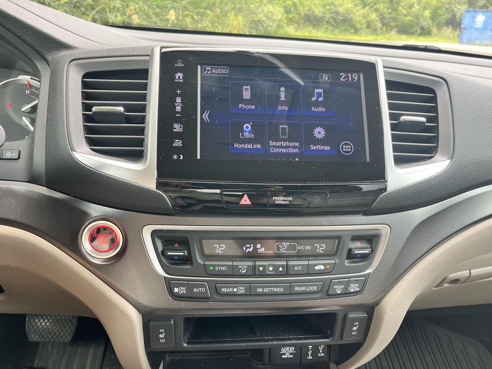 Used 2018 White Diamond Pearl Honda EX-L image 20