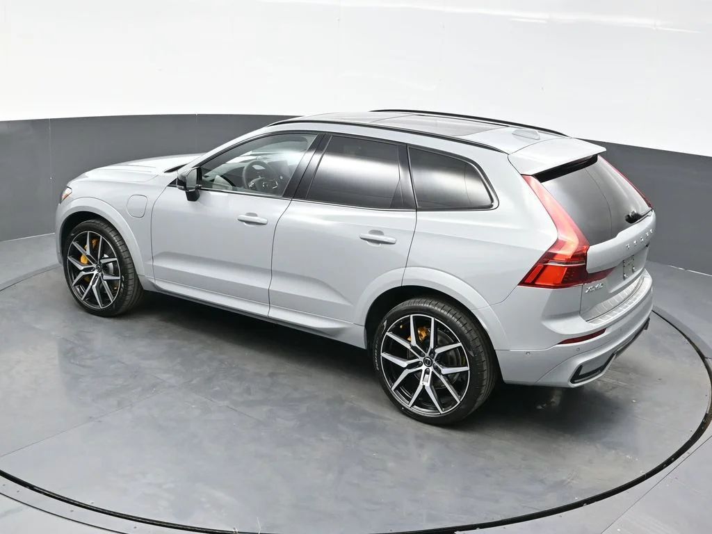 New 2026 Vapour Grey Volvo T8 Polestar Engineered image 40