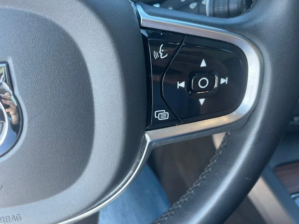 2023 Volvo XC60 Plus - Photo 12