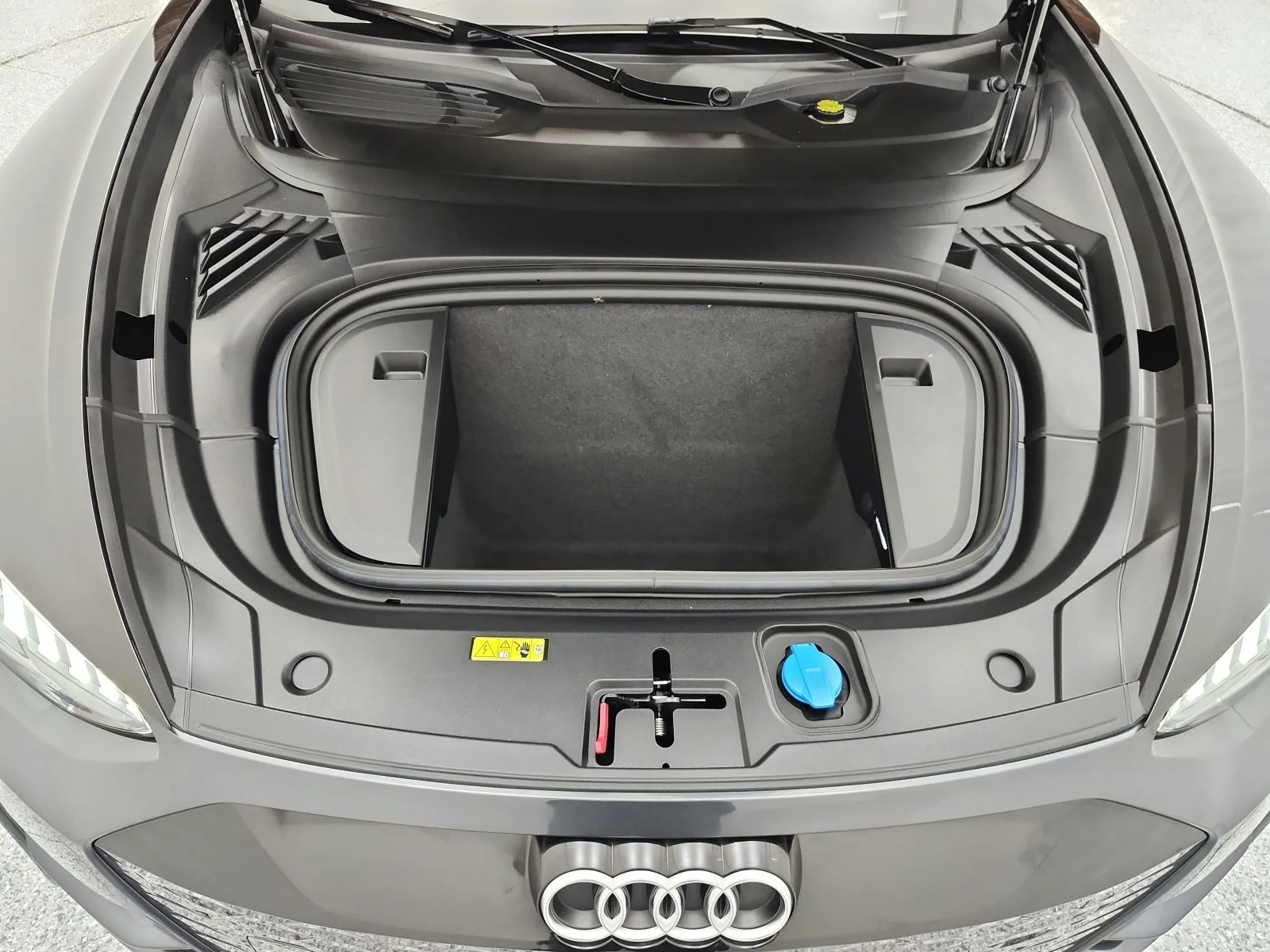 Used 2023 Mythos Black Metallic Audi Premium Plus quattro image 16
