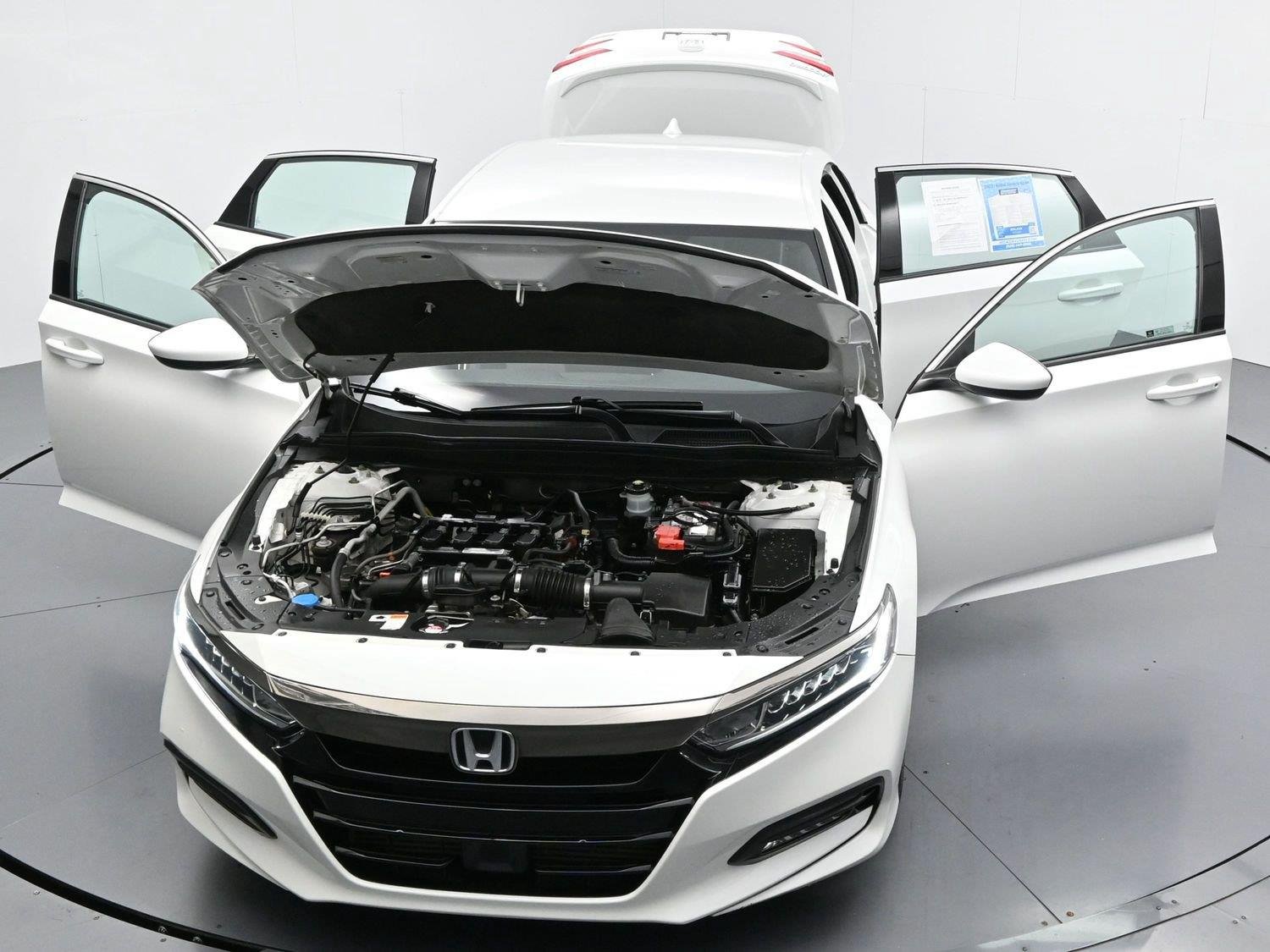Used 2020 Platinum White Pearl Honda Sport image 40
