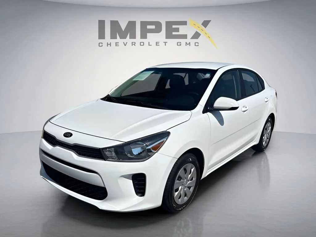 Used 2020  Kia LX image 1