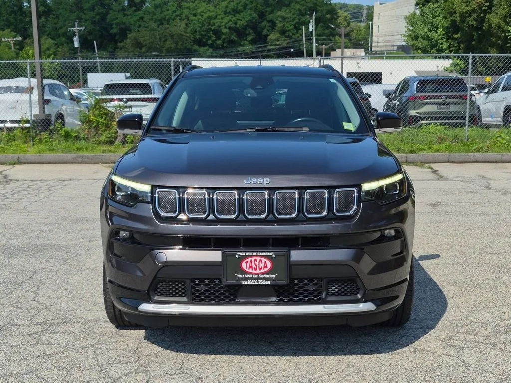 Used 2022 Gray Jeep Limited image 11