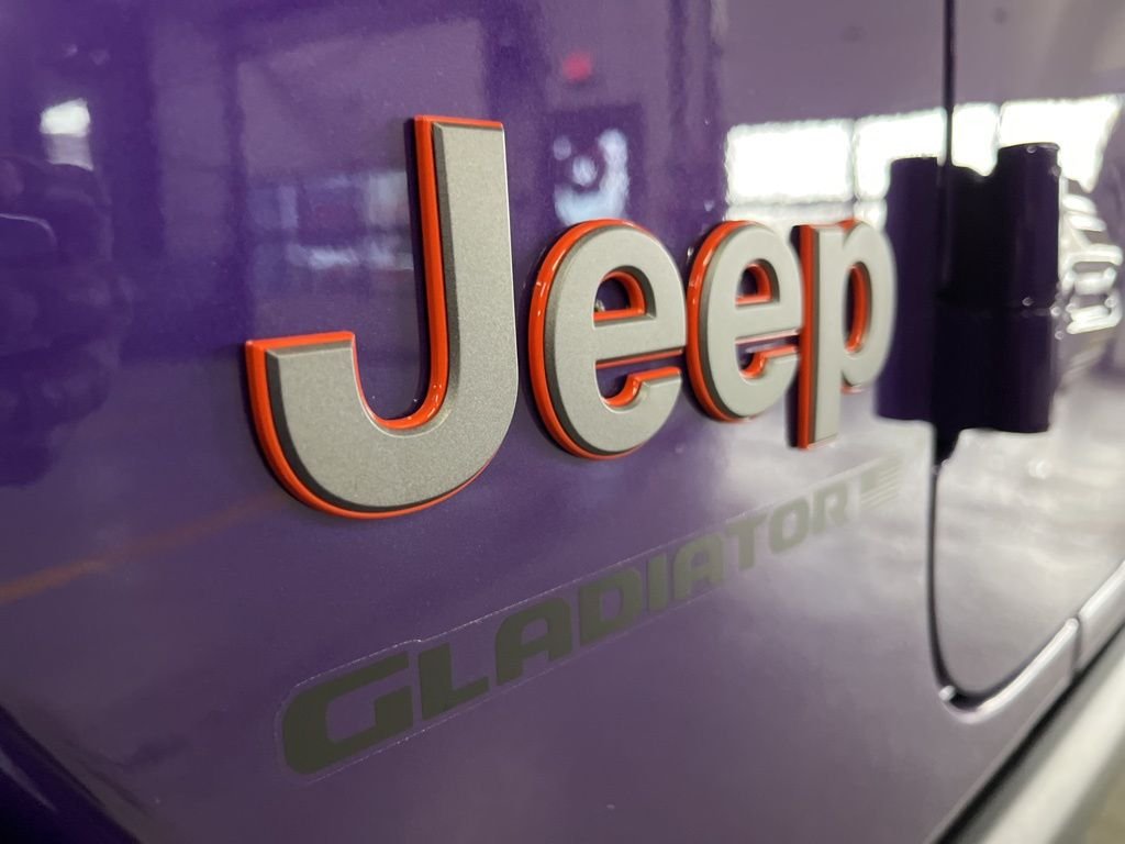 New 2026 Reign Exterior Paint Jeep Mojave X image 14