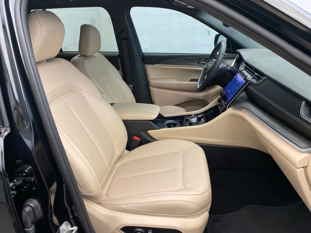 Certified Used 2024 Black Jeep Limited image 25