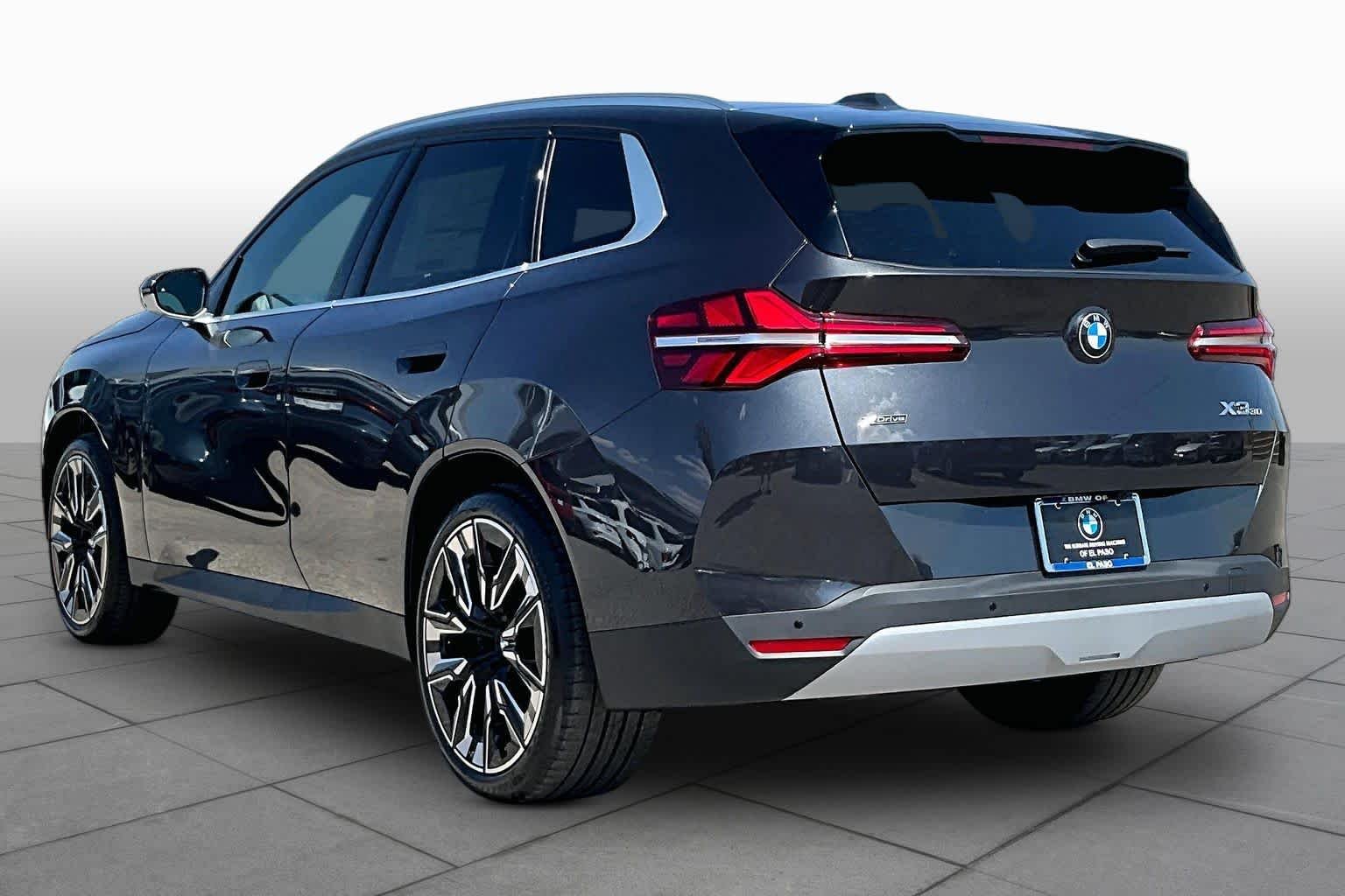 New 2026 Dark Graphite Metallic BMW 30 xDrive image 12