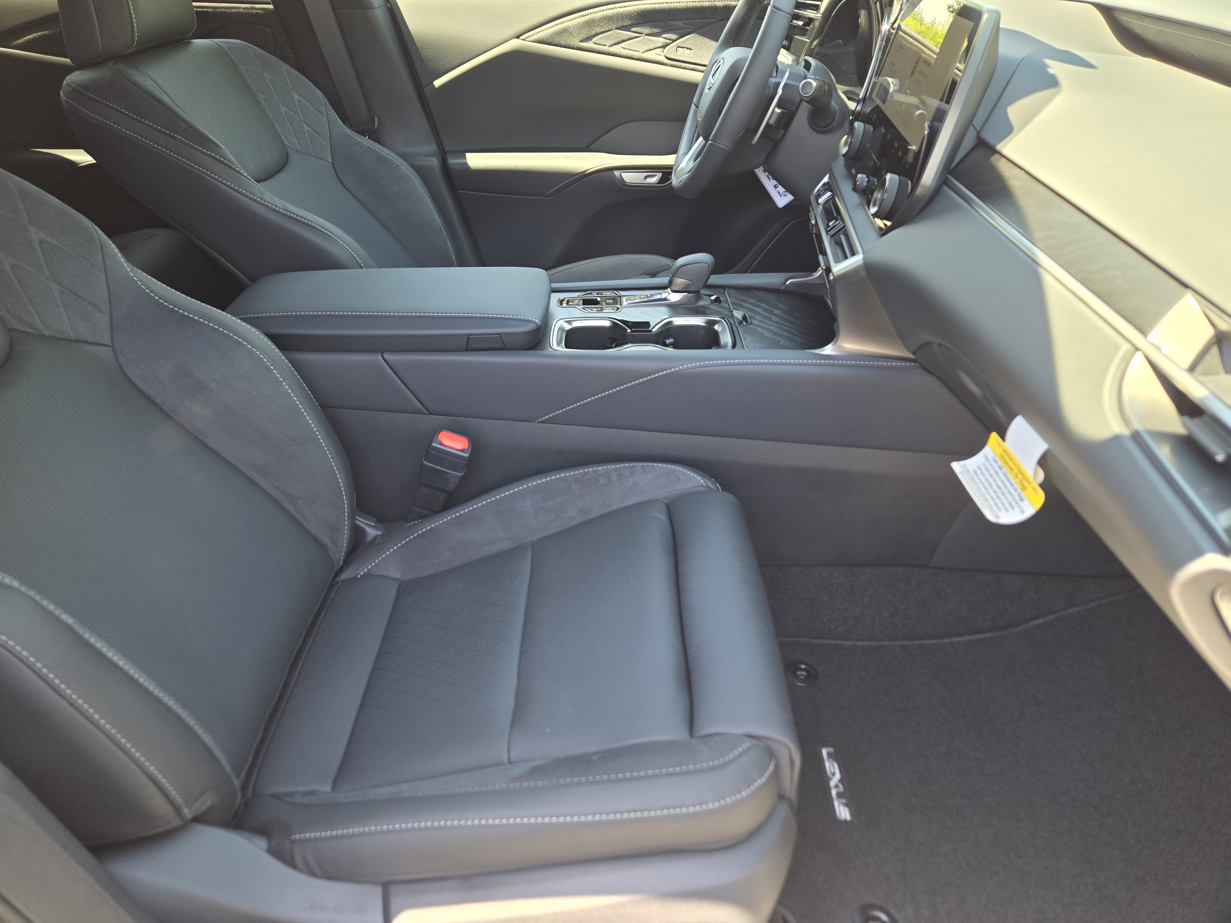 New 2026 Iridium Lexus LUXURY image 10