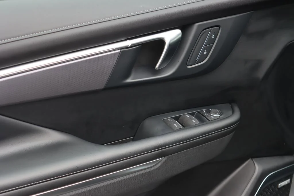 2025 Buick Enclave Sport Touring - Photo 16