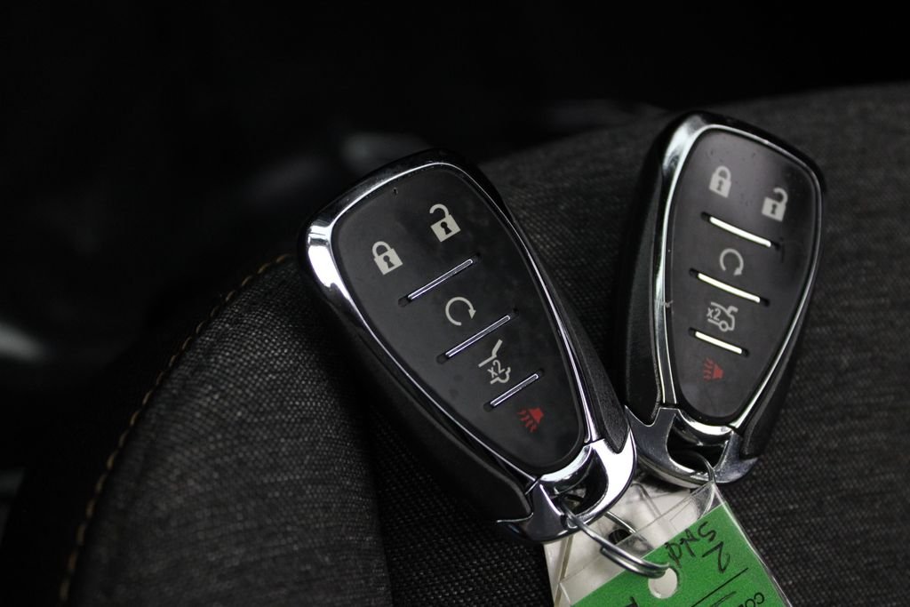Used 2023 Red Chevrolet LT image 31