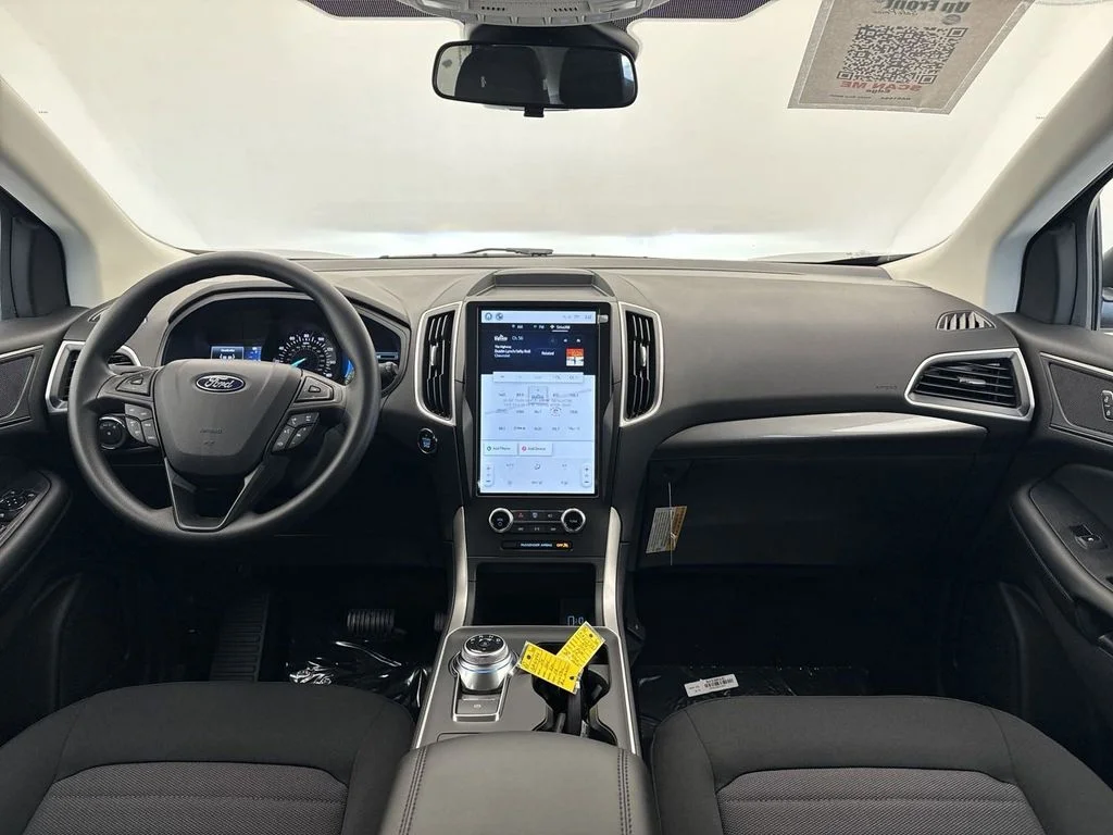 New 2024 Blue Ford SE image 5