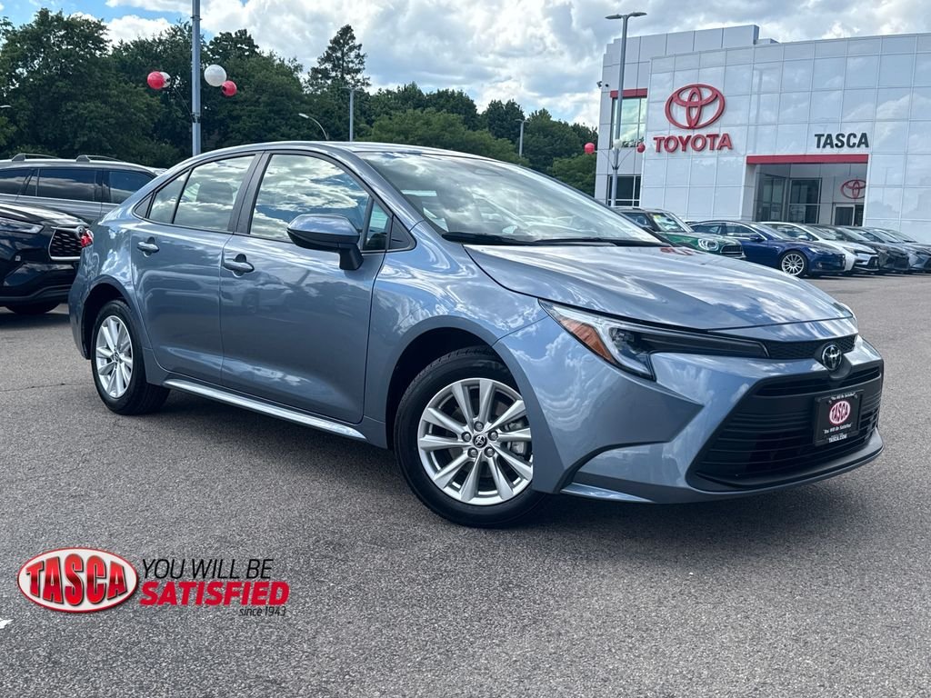 Certified Used 2026  Toyota LE image 1