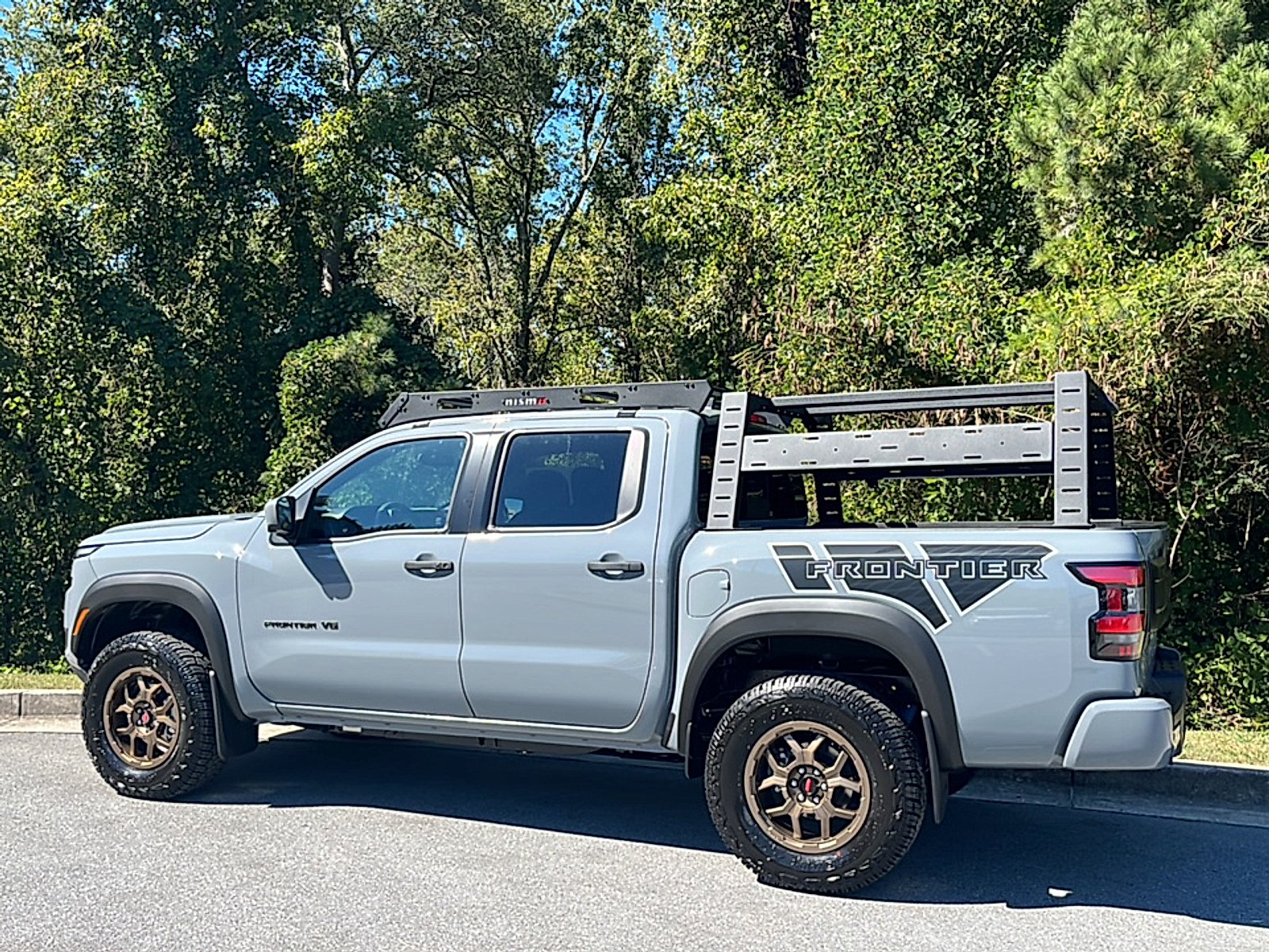 New 2027 Boulder Gray Pearl Nissan PRO-4X image 3