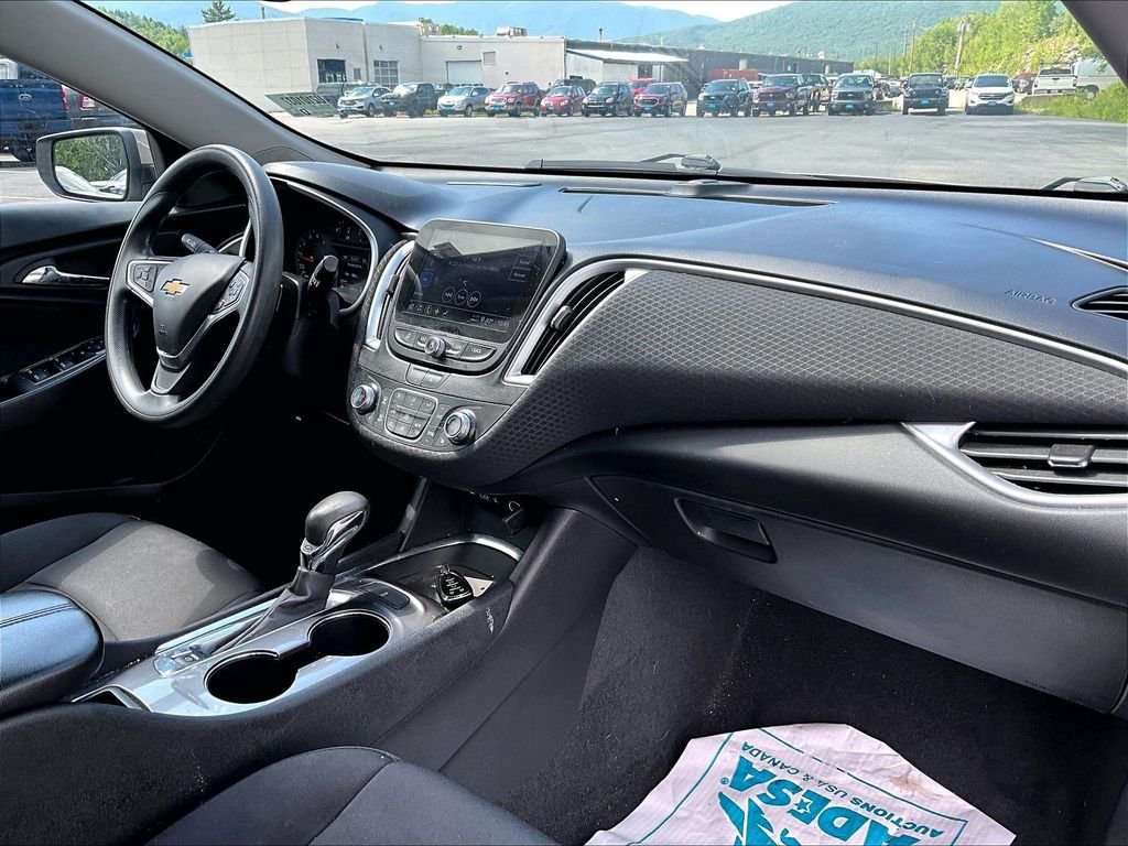 Used 2023 Mineral Gray Metallic Chevrolet LT image 14