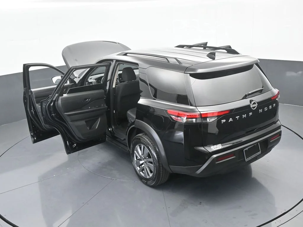 2025 Nissan Pathfinder SV - Photo 70