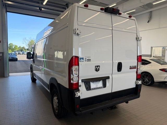 Used 2014 White Freightliner Base image 5