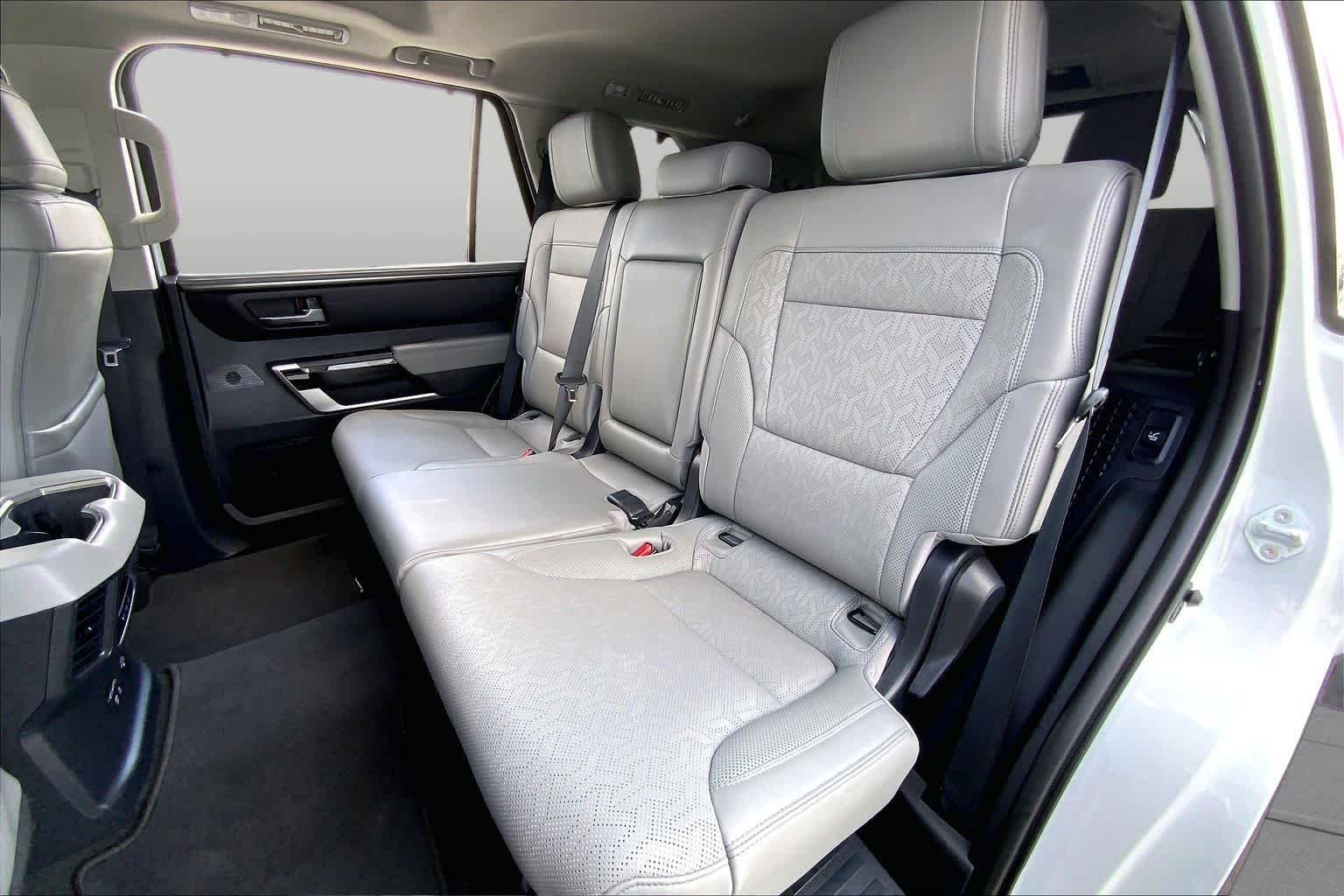 Used 2023 Wind Chill Pearl Toyota Limited image 20