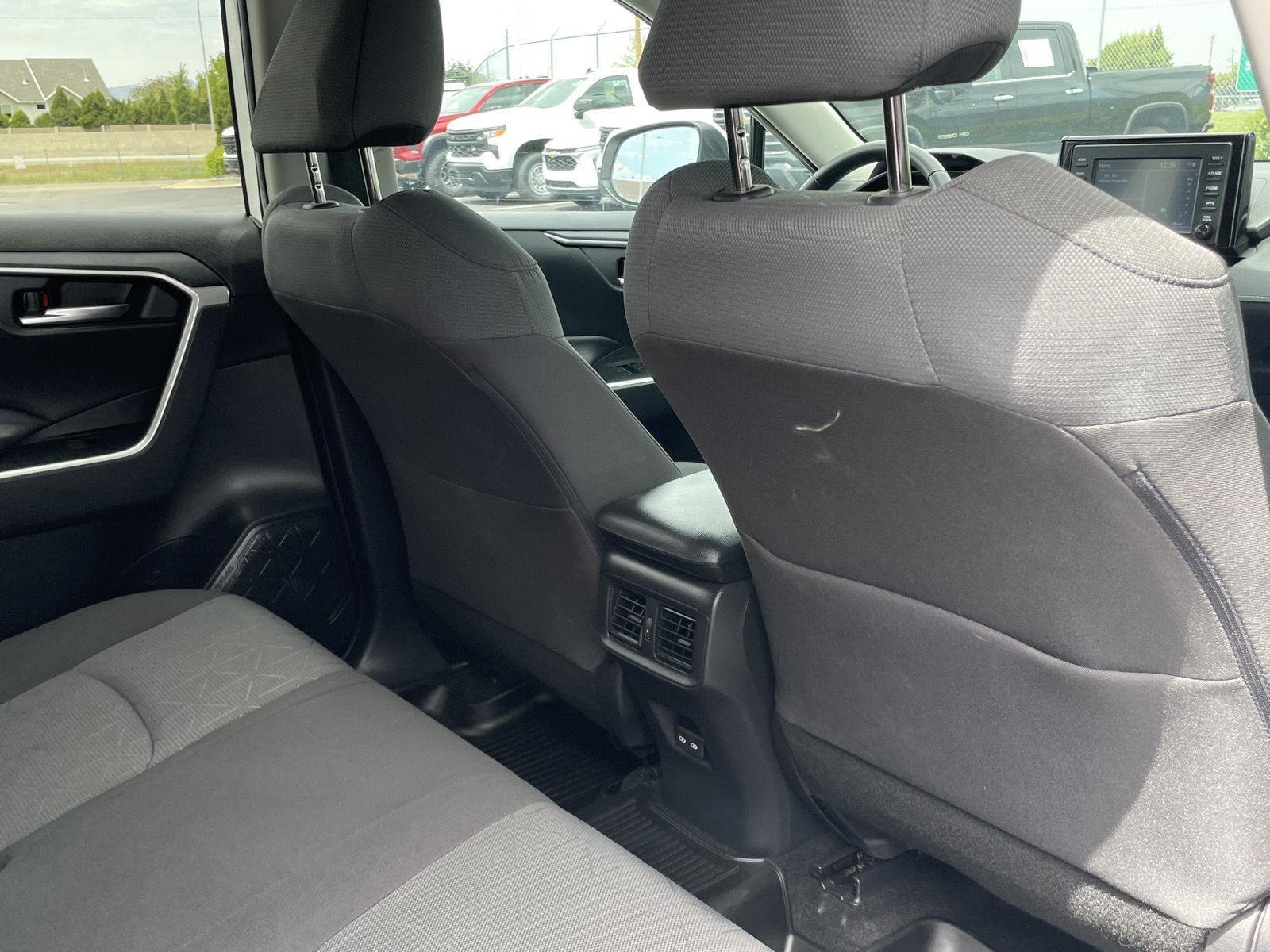 2022 Toyota RAV4 XLE - Photo 40