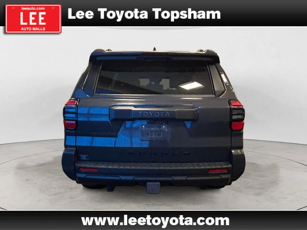 Used 2025 Underground Toyota SR5 image 4