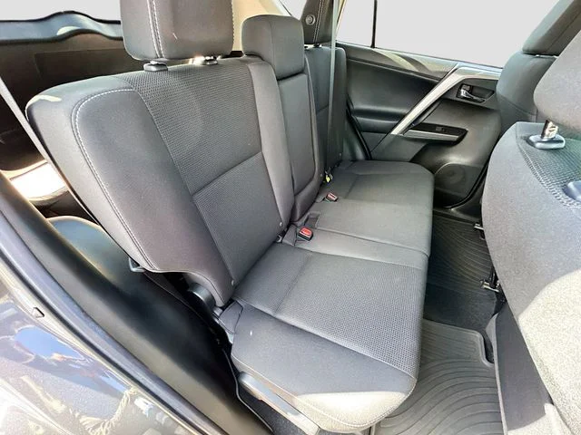 Used 2018 Gray Toyota XLE image 26