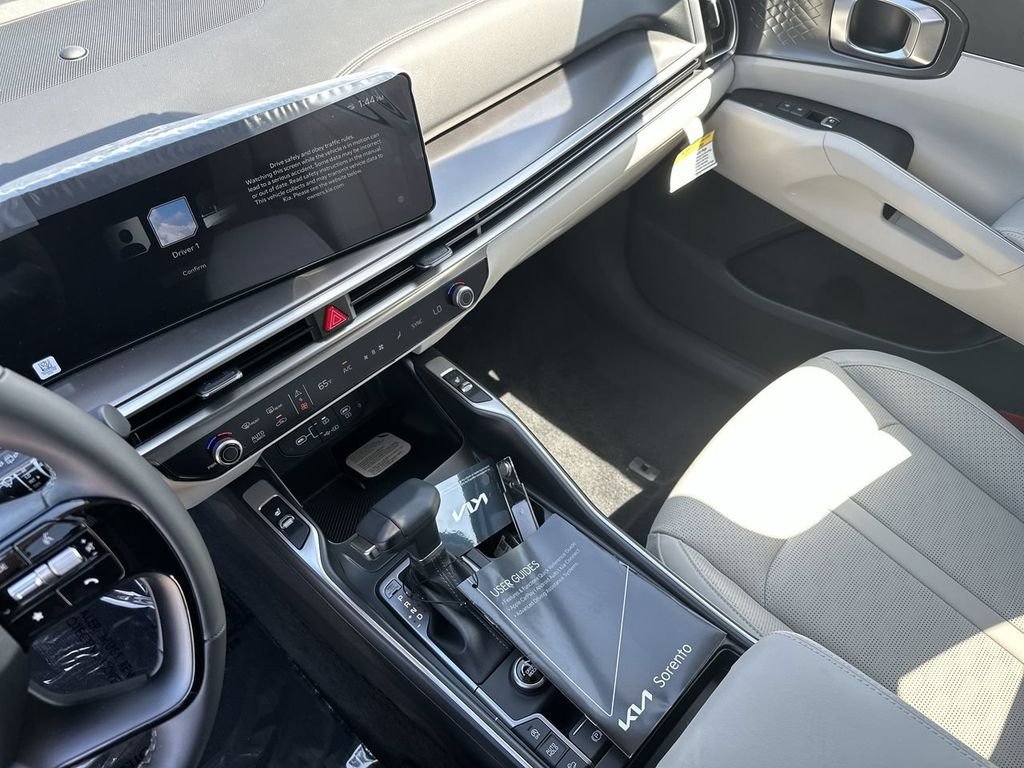 2026 Kia Sorento S - Photo 11