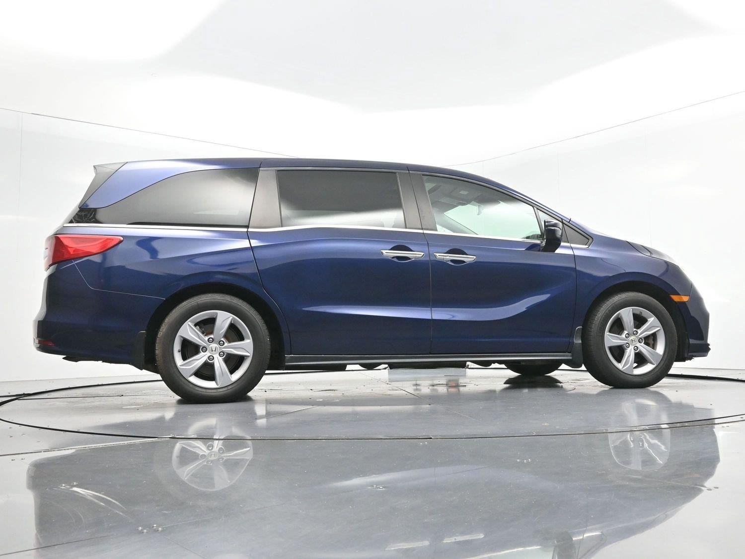 Used 2018 Obsidian Blue Pearl Honda EX-L image 48