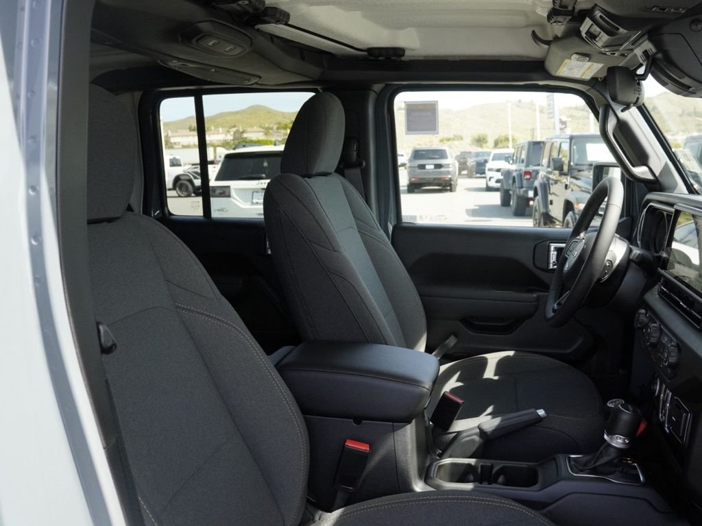 New 2026 Anvil Clear-Coat Exterior Paint Jeep Sport S Dark Sky Appearance image 21