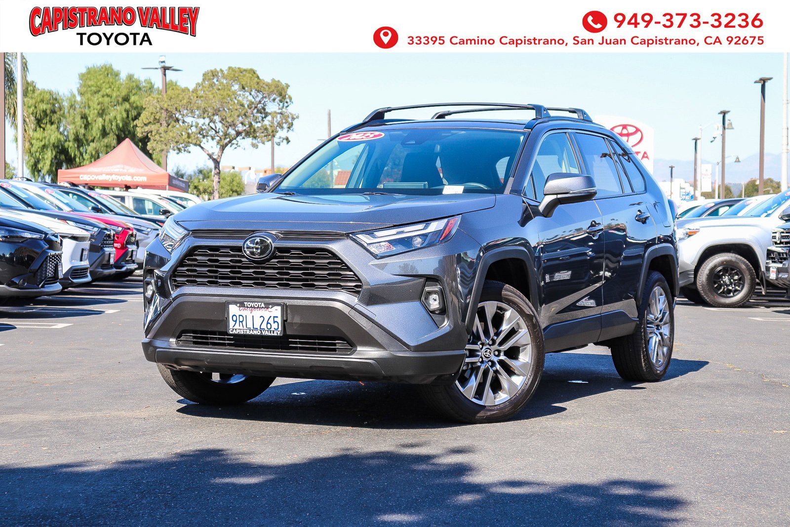 Certified Used 2025  Toyota XLE Premium image 1