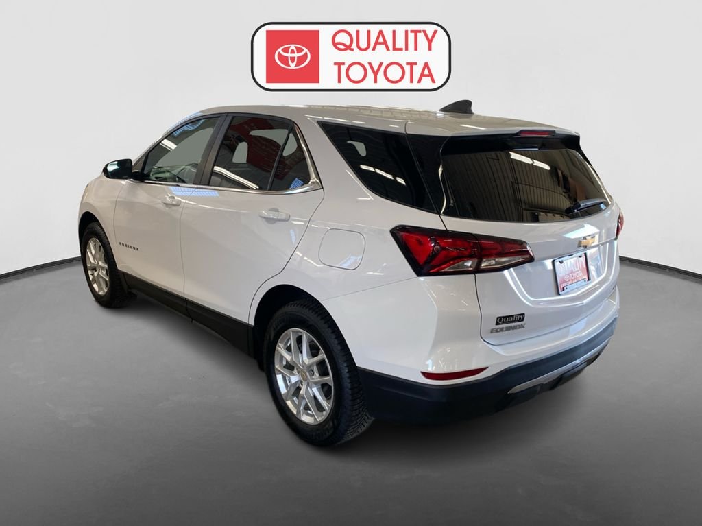 Used 2022 White Chevrolet LT image 4