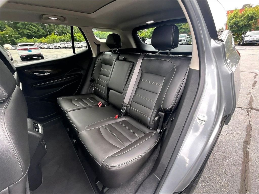 Used 2023 Silver GMC Denali image 14