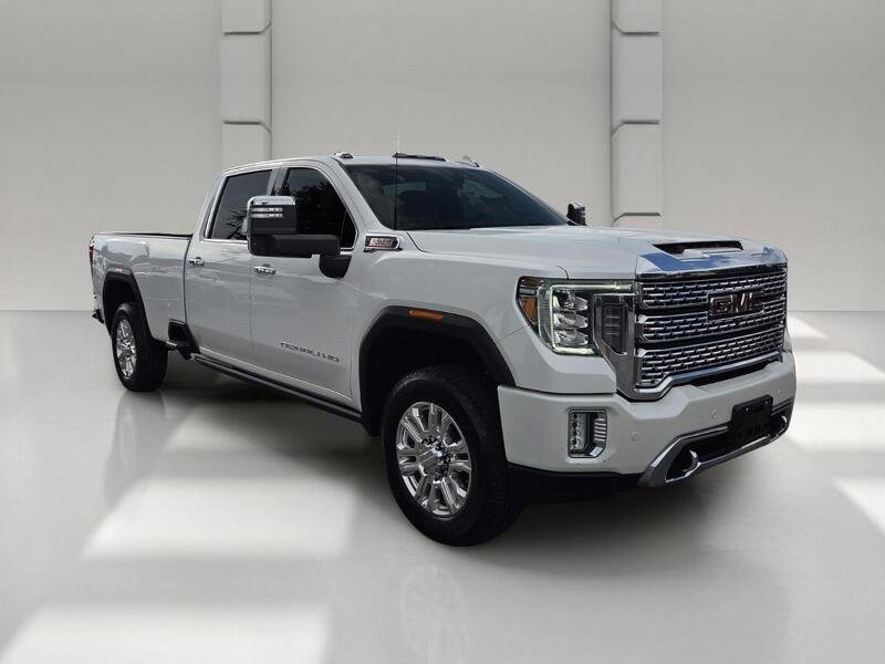 Used 2022 White Frost GMC 4WD CREW CAB 172" DENALI image 7