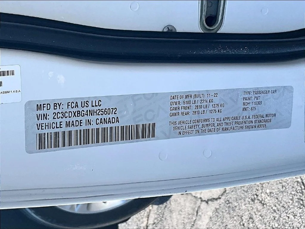 Used 2022 White Dodge SXT image 31
