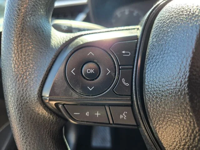Used 2025 White Toyota LE image 32
