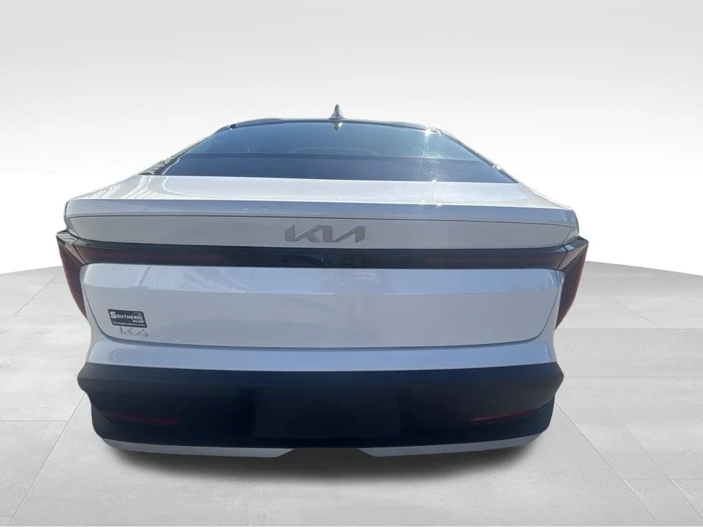 Used 2025 White Kia EX image 4