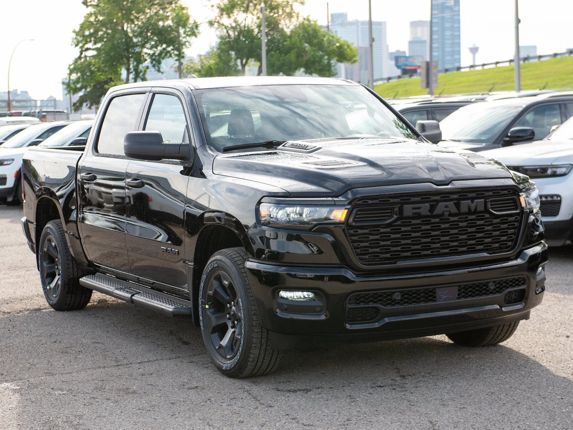 New 2026 Black RAM Express* image 8