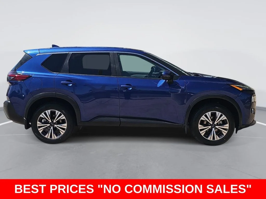 Used 2023 Blue Nissan SV image 2