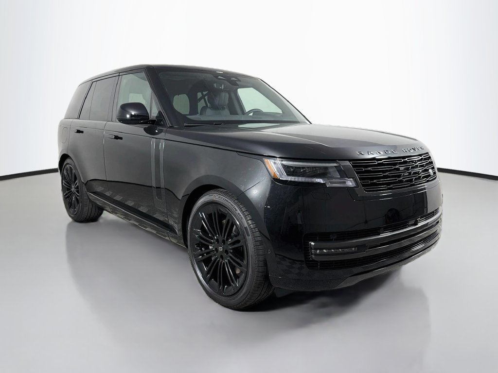 New 2027 Santorini Black Land Rover SE image 3