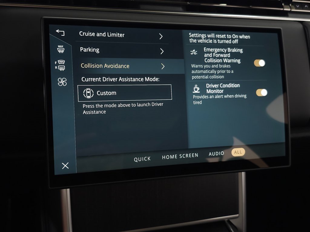 2025 LAND ROVER RANGE ROVER - Image 19