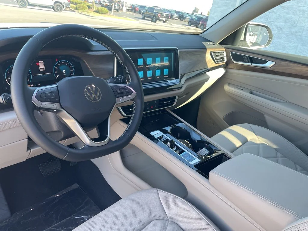 2026 Volkswagen Atlas SE w/Tech - Photo 9