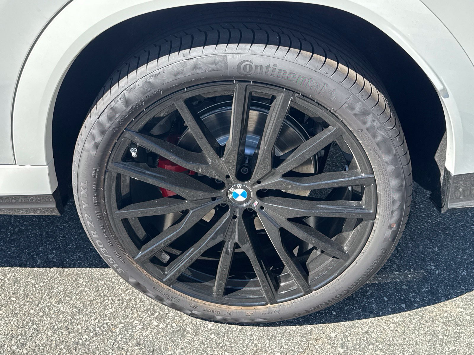 New 2027 Alpine White BMW xDrive40i image 17
