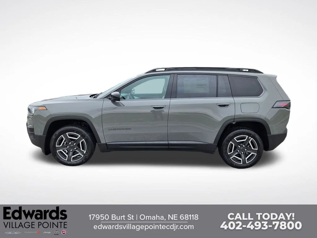 New 2026 Sting-Gray Clearcoat Jeep Laredo image 6