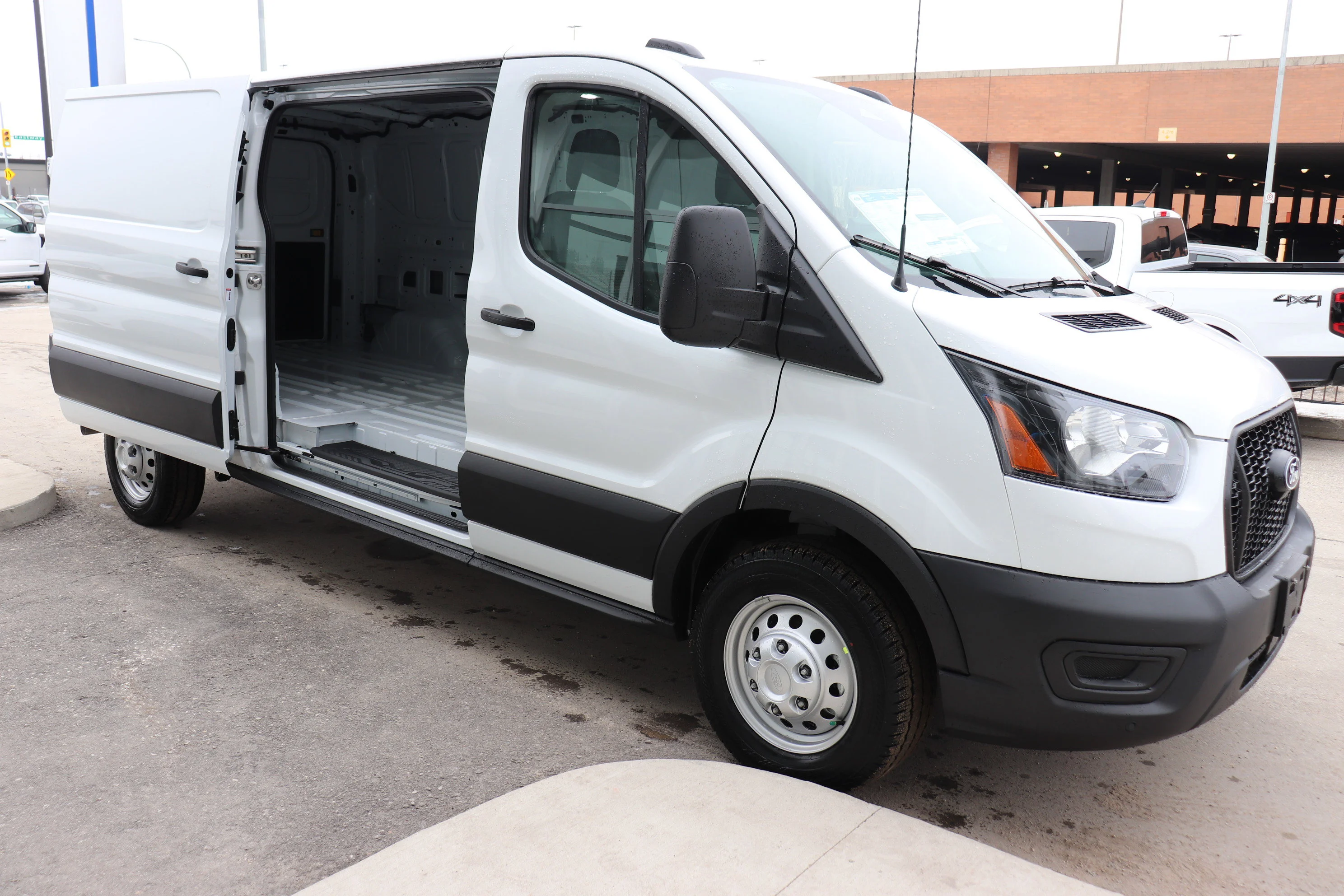 New 2026 Oxford White Ford  image 5