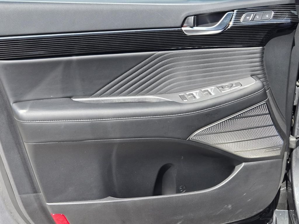 Used 2025 Gray Hyundai Calligraphy image 13