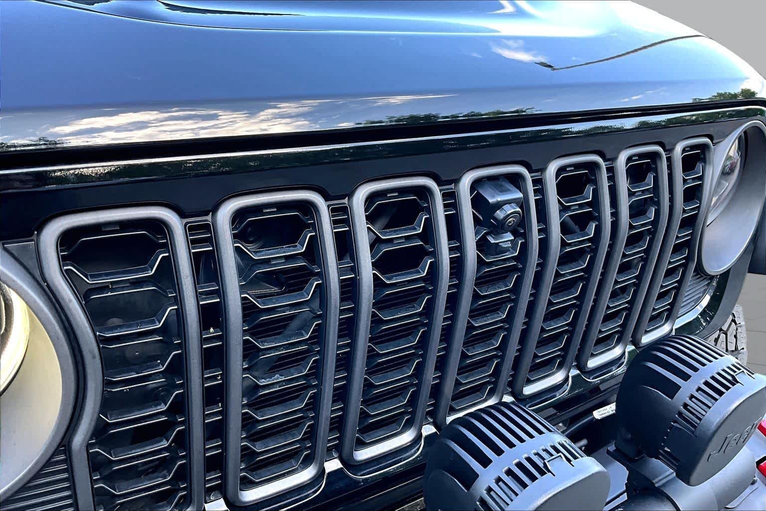 Used 2024 Black Clearcoat Jeep Rubicon X image 28