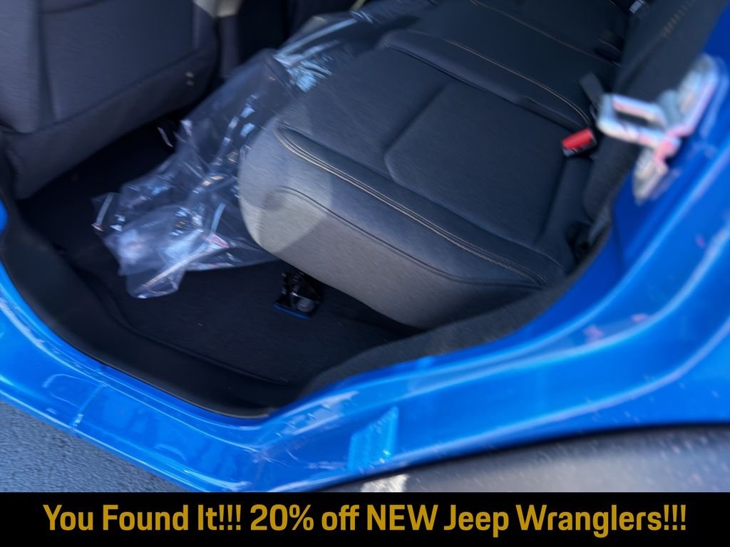New 2026 Hydro Blue Pearl-Coat Exterior Paint Jeep Sport S image 21
