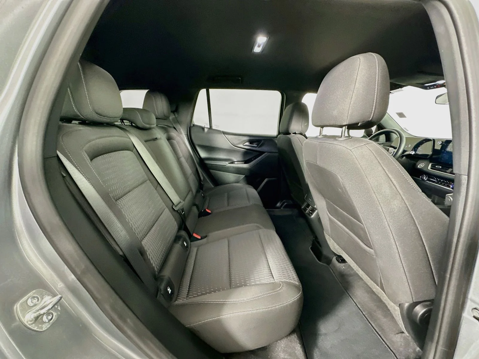 Used 2025 Sterling Gray Metallic Chevrolet LT image 28