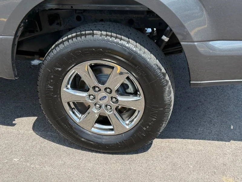 Certified Used 2020 Magnetic Metallic Ford XLT image 7